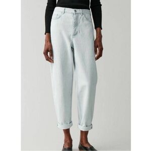 COS tapered high rise ankle length light wash denim jeans 100% cotton size 27